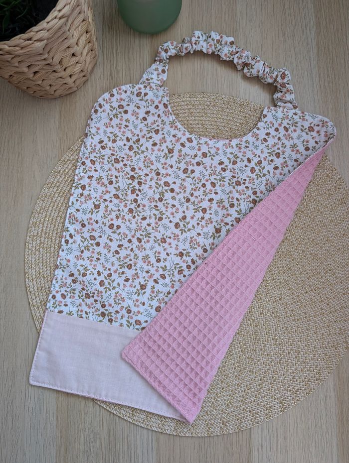 Serviette de cantine fleurie rose - photo numéro 3