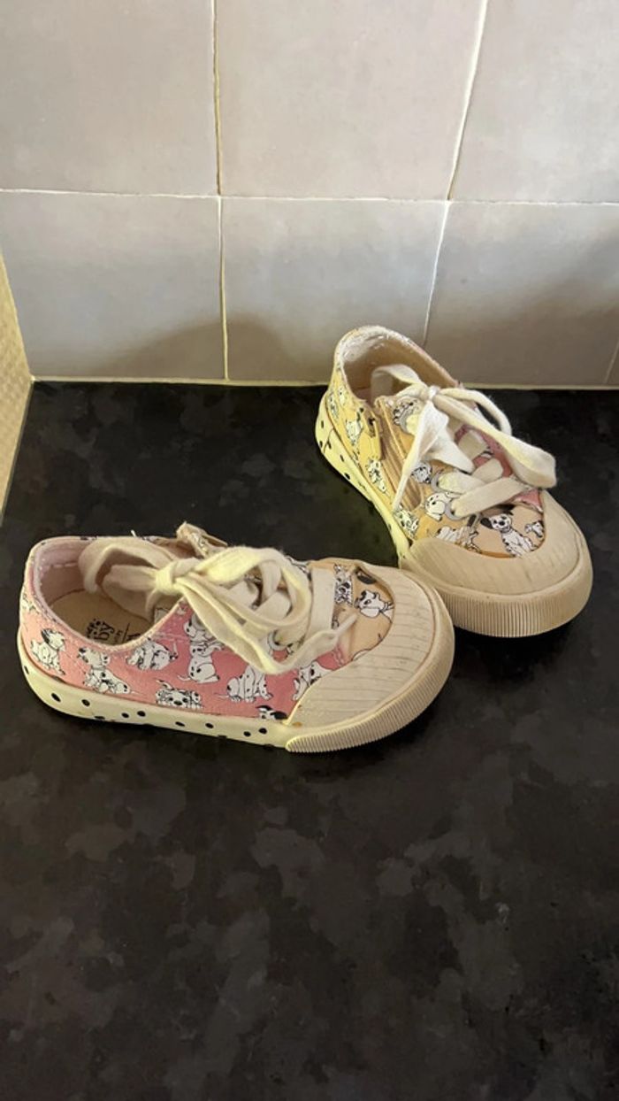Basket Zara taille 23 dalmatiens - photo numéro 2
