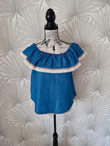 Jolie haut épaules dénudées taille 36/38