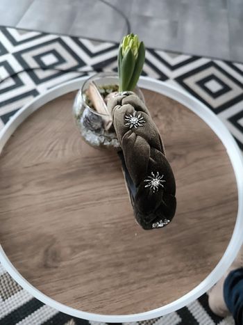 Serre tête large en velours tressé neuf