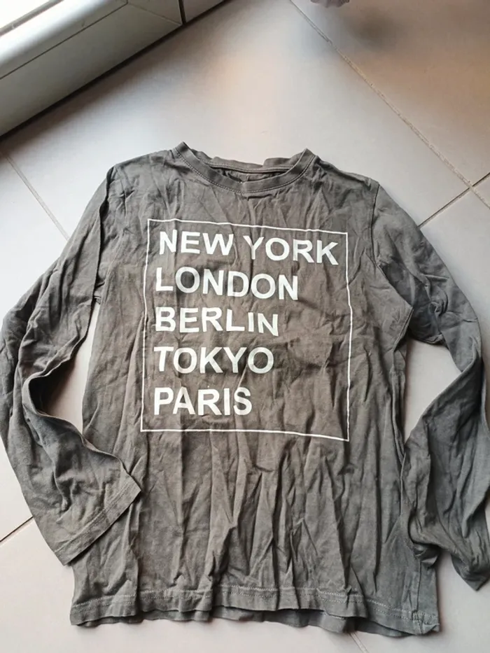 Lot garçon taille 12 ans - photo numéro 10