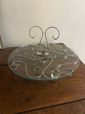 Joli plateau à fromage en verre et inox arabesques 