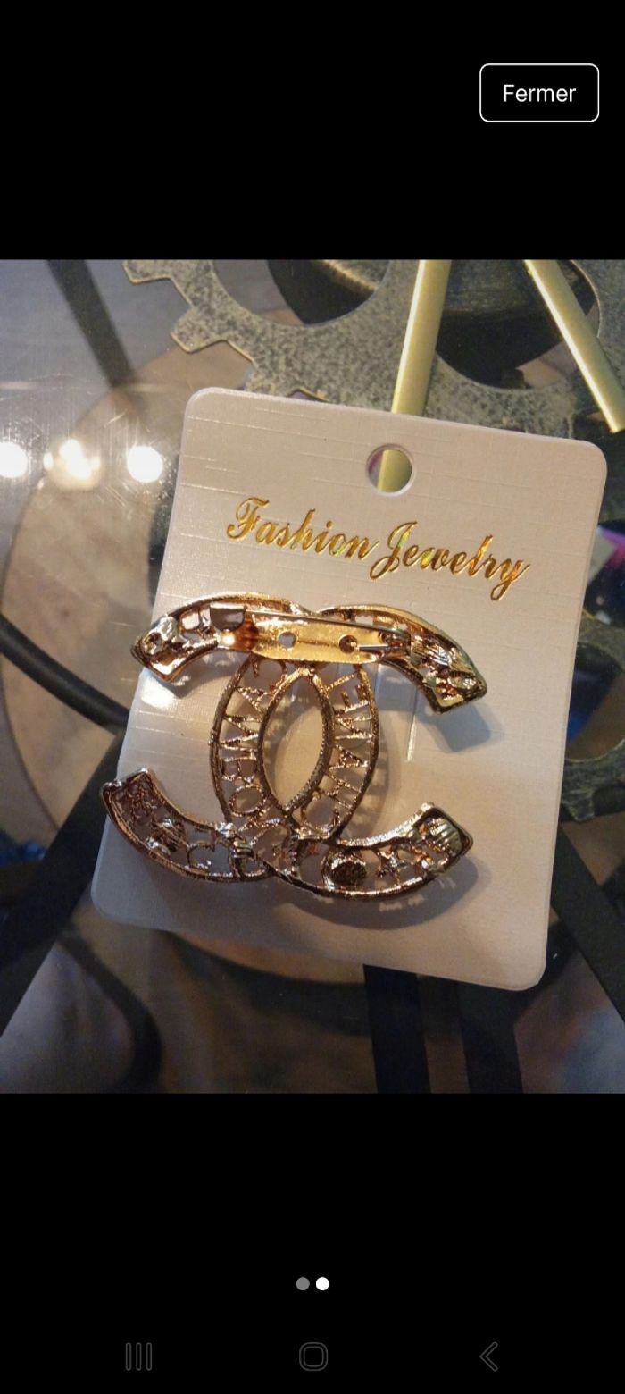 Jolie broche - photo numéro 2
