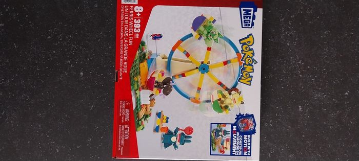 Un tour dans la grande roue pokémon 8+ Mega - photo numéro 7