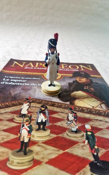 Figurine,Napoléon , jeux d'échec de collection  , le sapeur d'infanterie de ligne