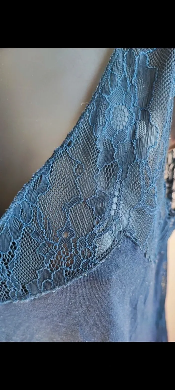 Débardeur dentelle taille 38/40 - photo numéro 3