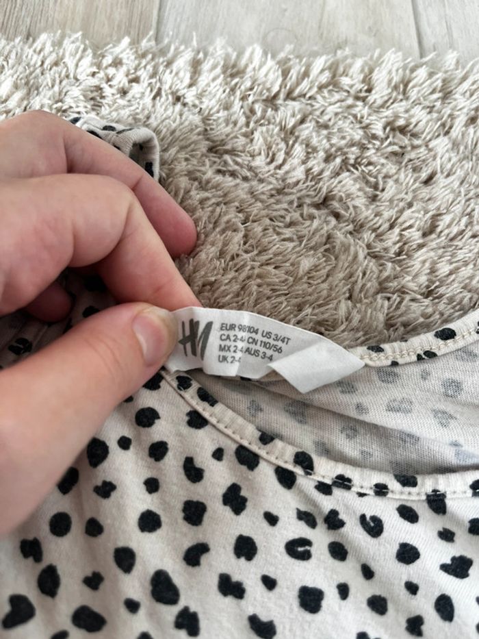 Robe 2/3 ans - photo numéro 2
