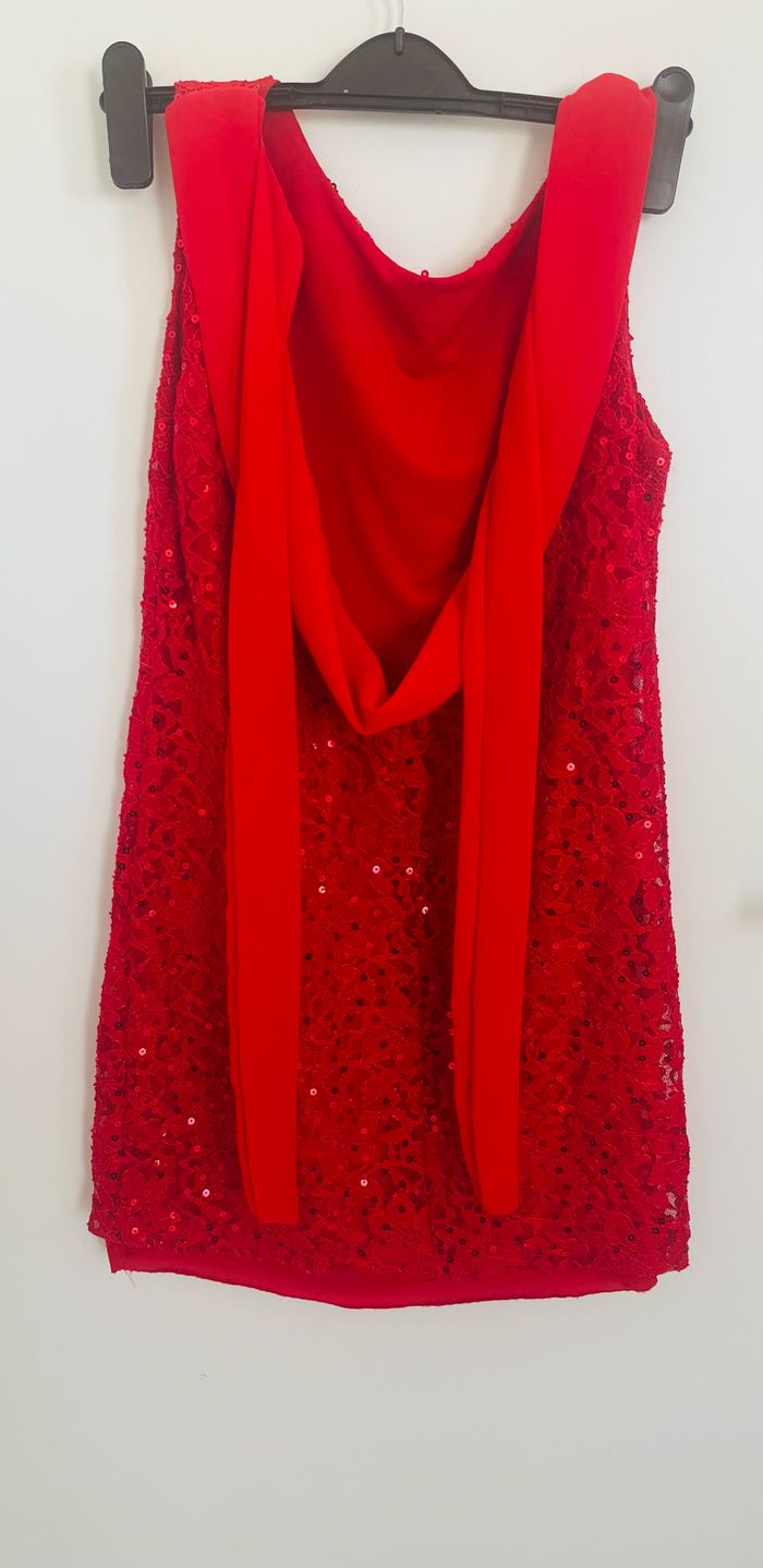 Robe rouge - photo numéro 2