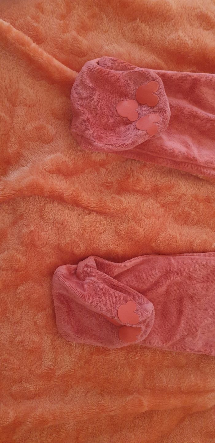 Pyjama très bon état - photo numéro 3