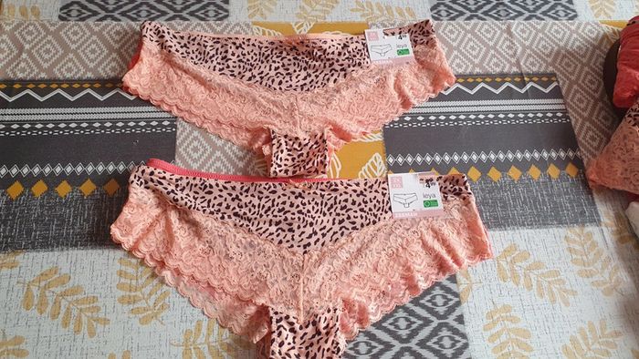 4 culottes avec dentelle taille XXL