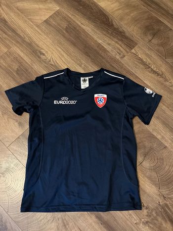 Tee-shirts