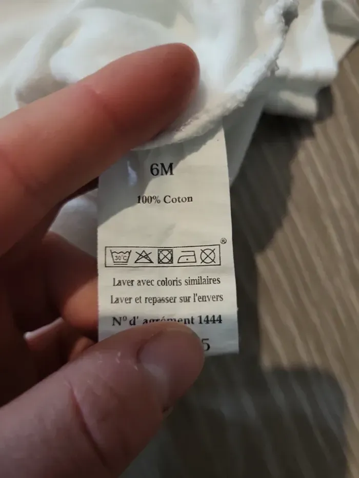 Lot 3 body 6 mois - photo numéro 8