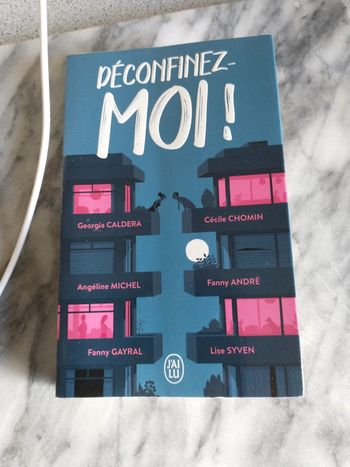 Livre déconfinnez moi aux éditions J'ai lu