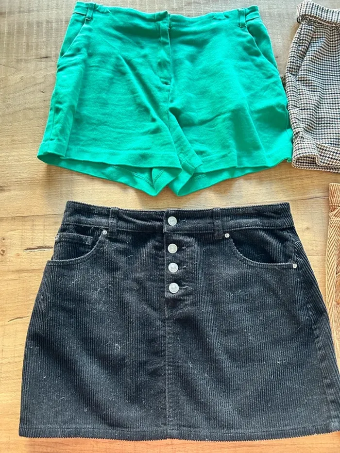 Lot jupes/shorts femme - photo numéro 2