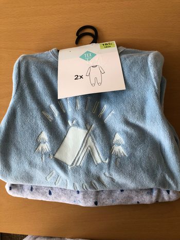 lot de deux pyjamas en velours garcon 18 mois