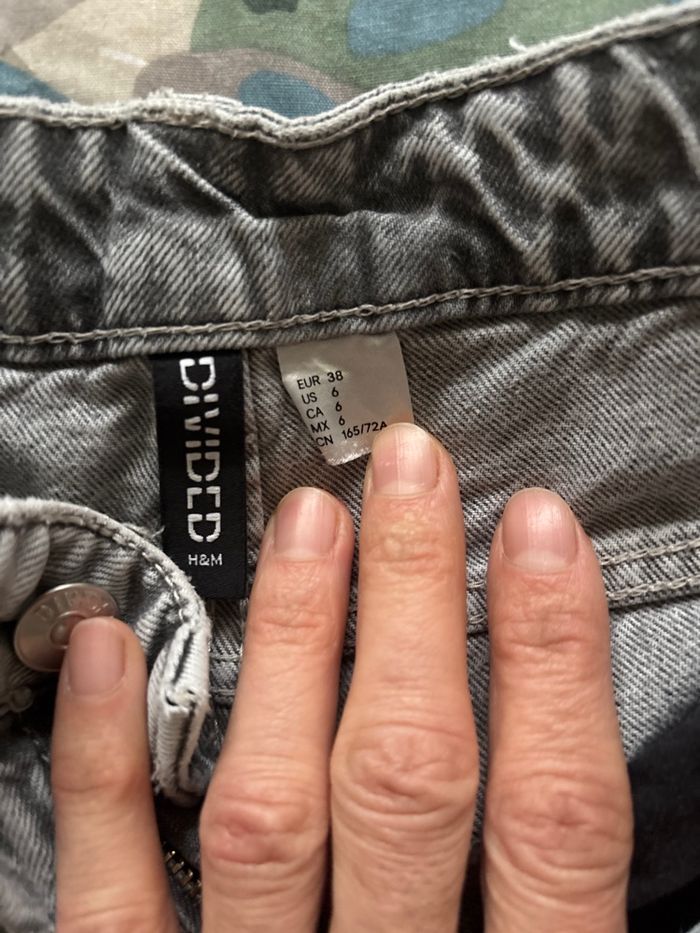 Jean large H&M taille 38 - photo numéro 4