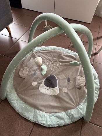 Tapis d’éveil maison du monde vert