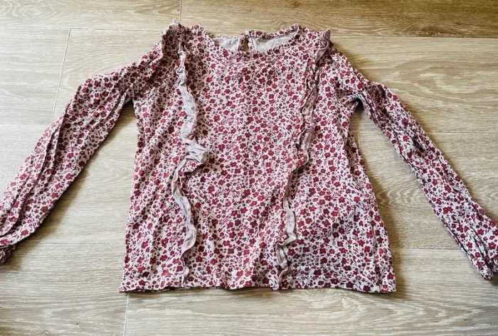 Tee shirt ML taille 6 ans fleurs