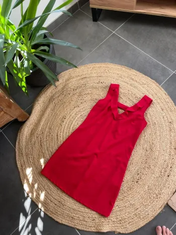 Robe droite rouge