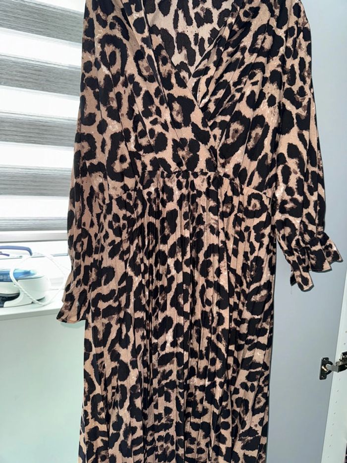 Magnifique robe leopard taille 1xl shein curve - photo numéro 3