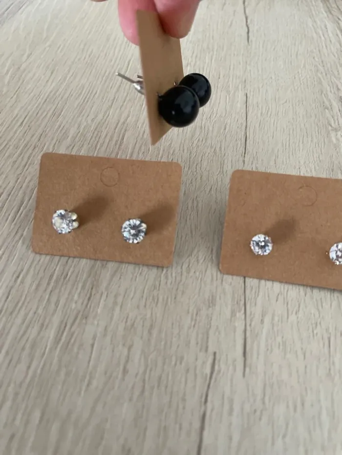 Lot de paires de boucles d’oreilles neuves - photo numéro 4