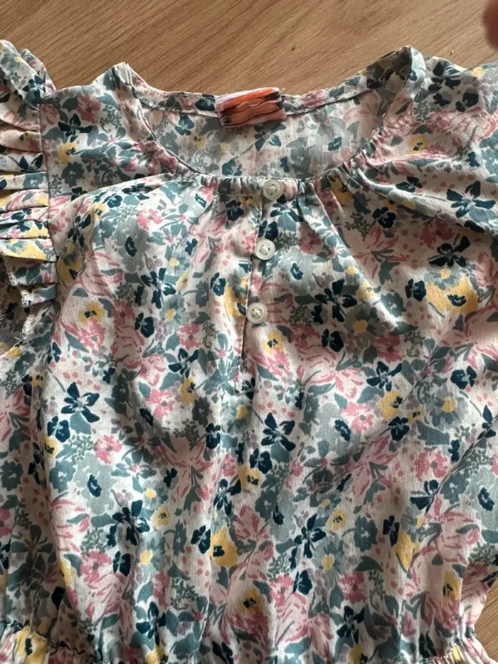 Robe fleurie tape à l’œil 3ans - photo numéro 2