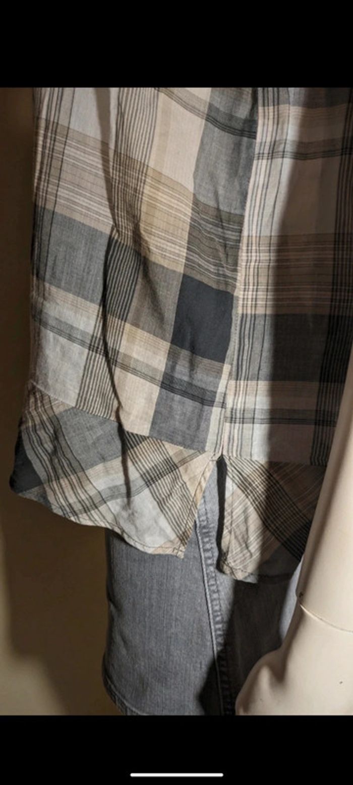 Blouse a carreaux - photo numéro 4