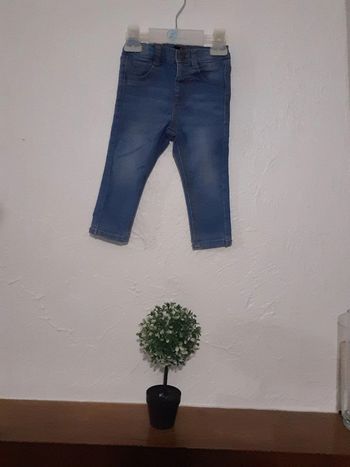 🐦Jeans bleu taille 18 mois🐦
