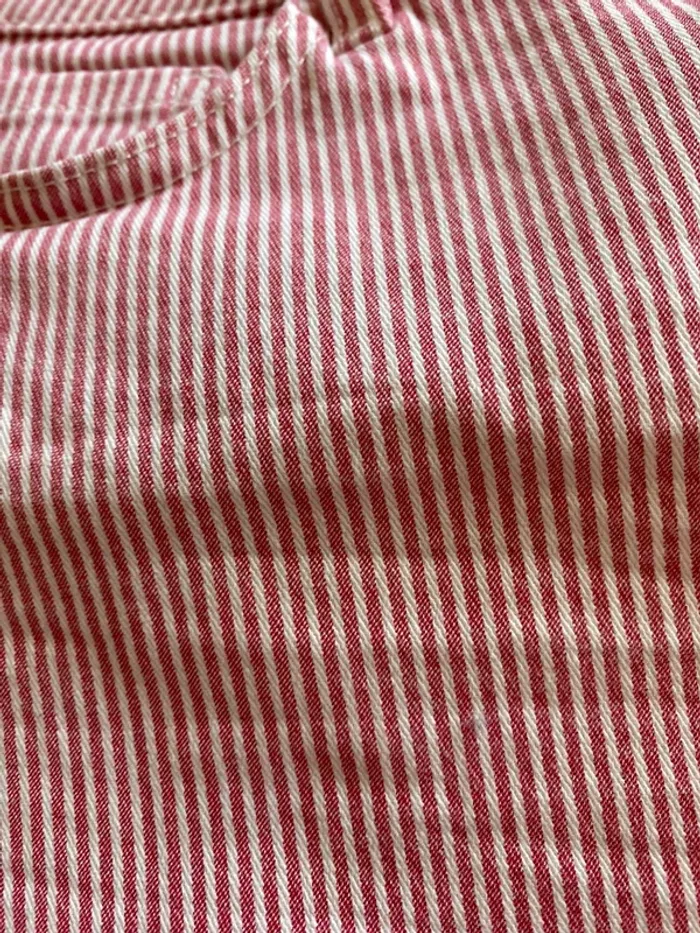 Short à fines rayures - photo numéro 4