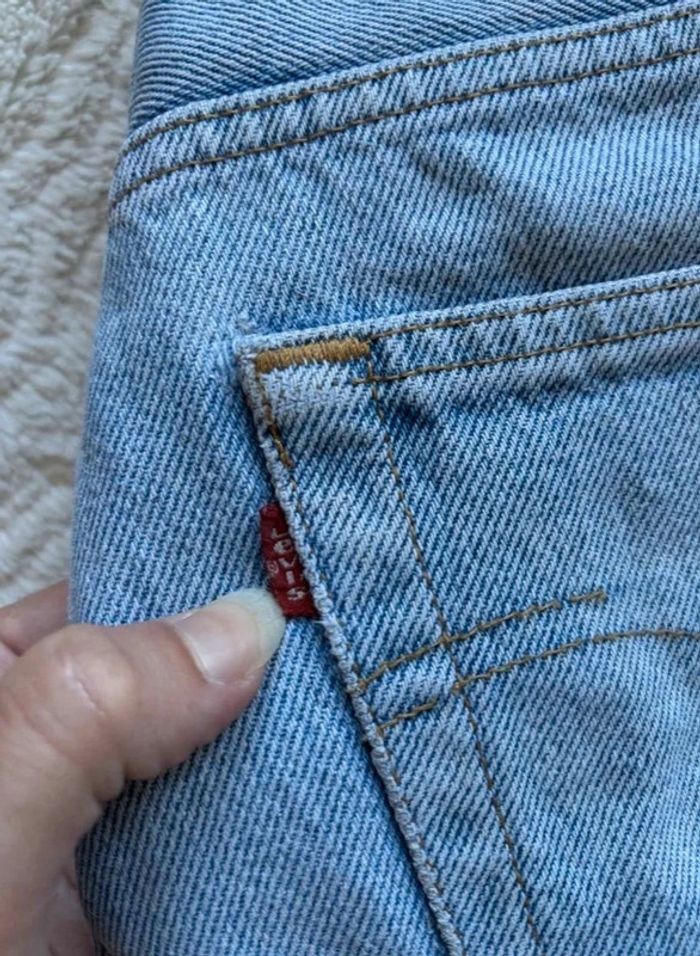 Jean Lévis 501 USA vintage 90s coupe droite bleu clair taille W30 M/40 - photo numéro 3