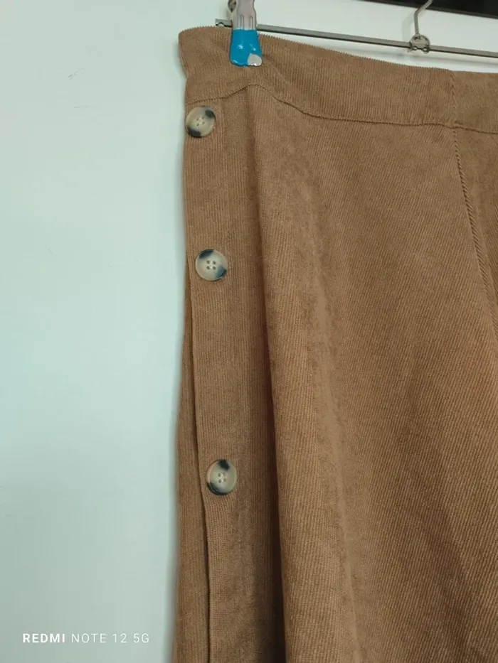 Magnifique jupe mi-longue taille S - photo numéro 3