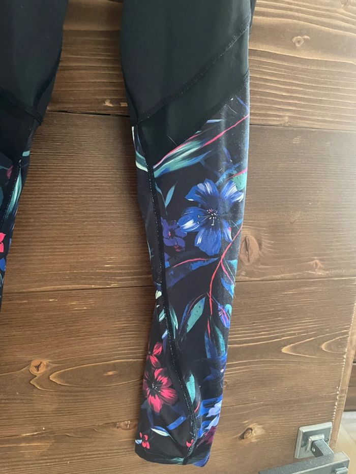 Ensemble de sport brassière + legging - photo numéro 2