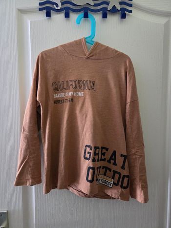 sweat à capuche taille 10ans