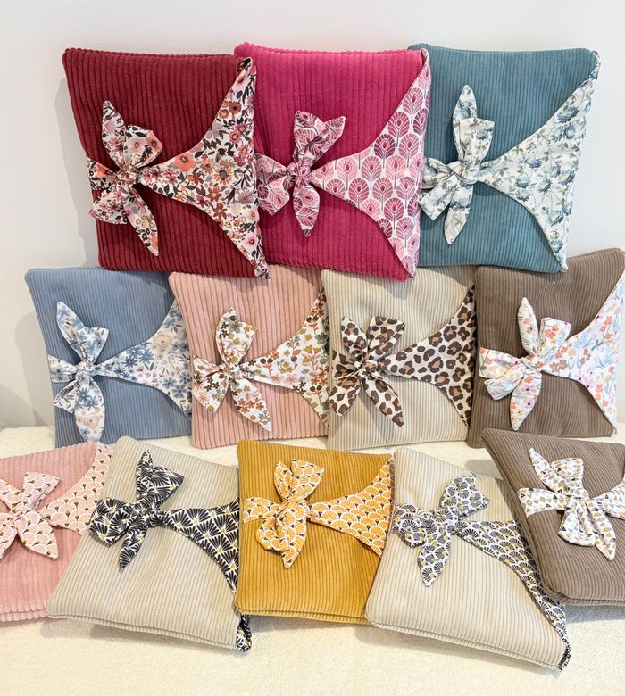 Pochette à livre de poche (ou liseuse) Bordeaux Fleurie - photo numéro 3