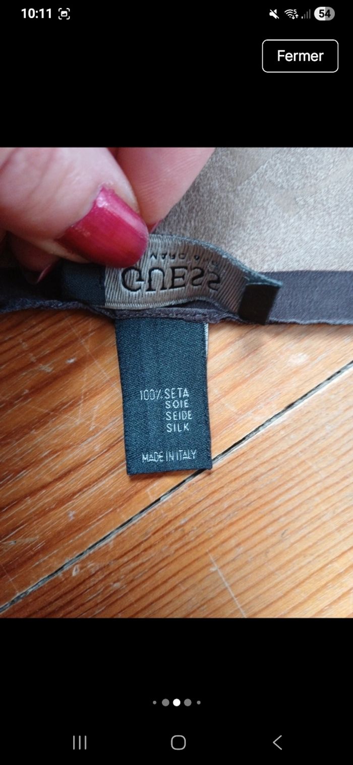 Foulard Guess - photo numéro 4