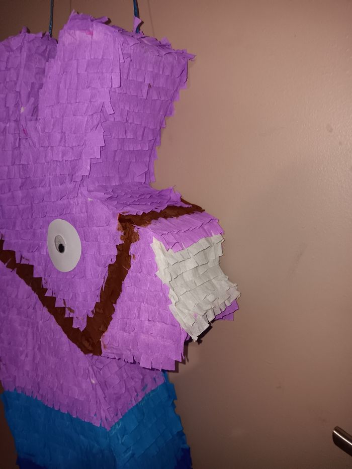 Pinata lama fortnite - photo numéro 3