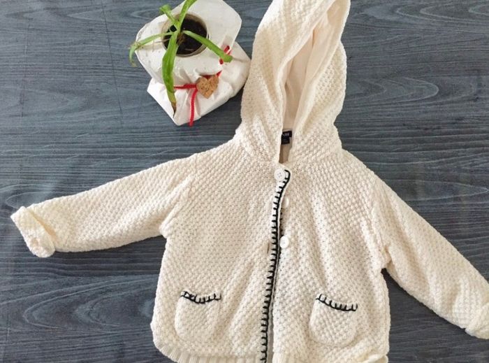 Gilet kiabi 9 mois comme neuf