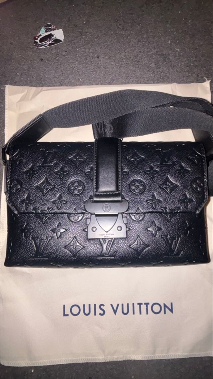 Sac à bandoulière en cuir de vachette - photo numéro 3