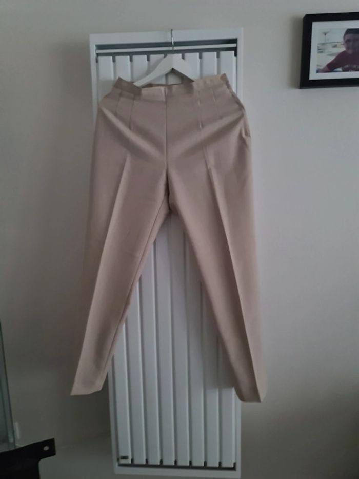 Pantalon talle 40 - photo numéro 2