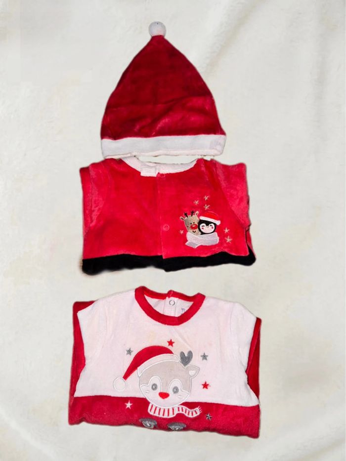 🌹Lot de deux pyjamas 1 pièce Noël🌹