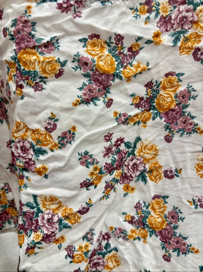 Crop top fleuri à bretelles fines et ajustables - Taille S/M - photo numéro 2
