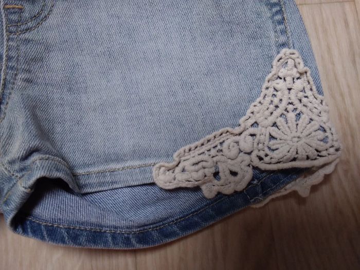 Ensemble salopette/short et haut à manches longues en excellent état - photo numéro 4