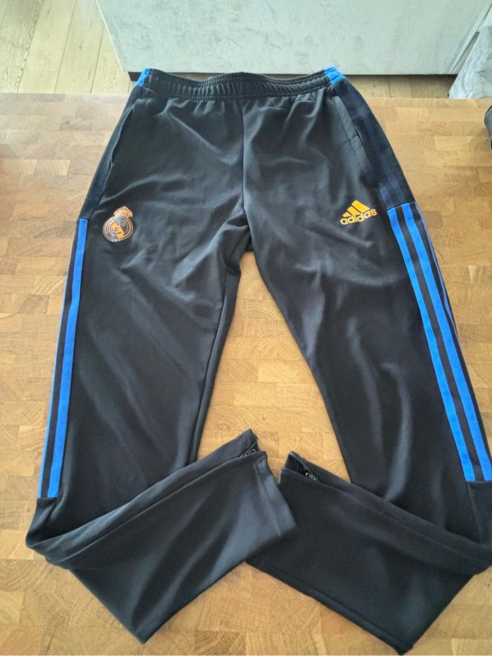 Survêtement Real Madrid 2021 - Officiel Adidas - Taille M - photo numéro 6