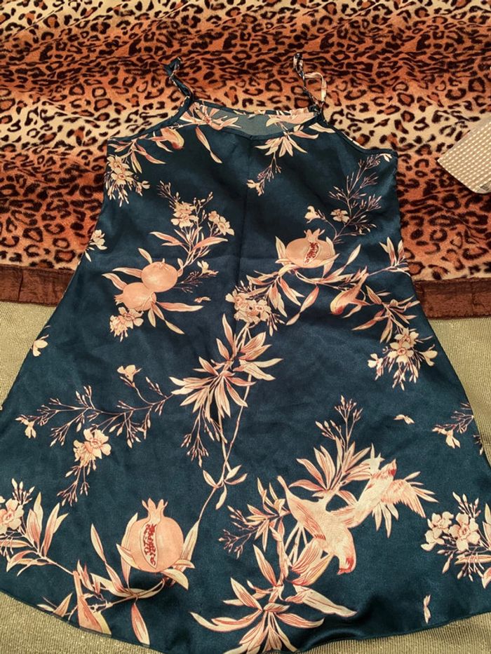 nuisette avec motifs