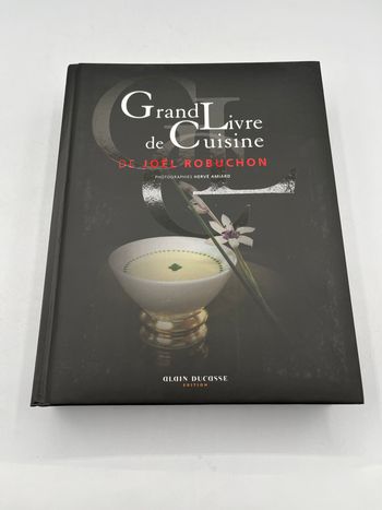 Grand livre de cuisine de Joel Robuchon