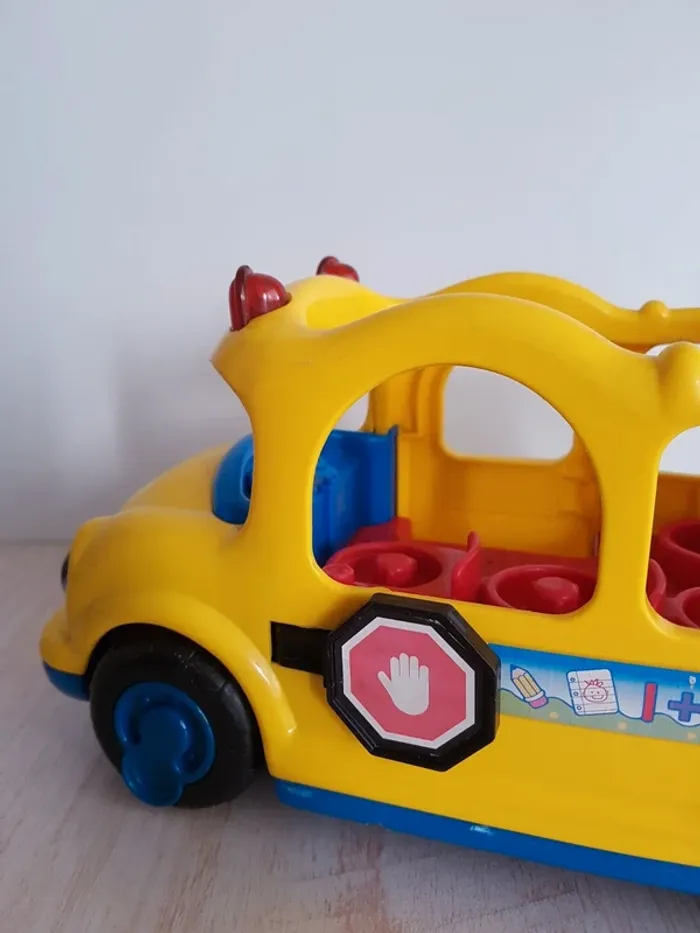 Bus scolaire musical jaune Little people de Fisher Price - photo numéro 19