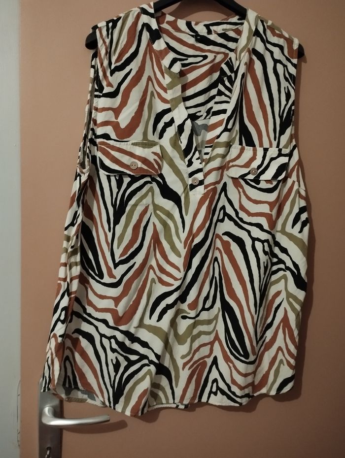 Blouse sans manche - photo numéro 2