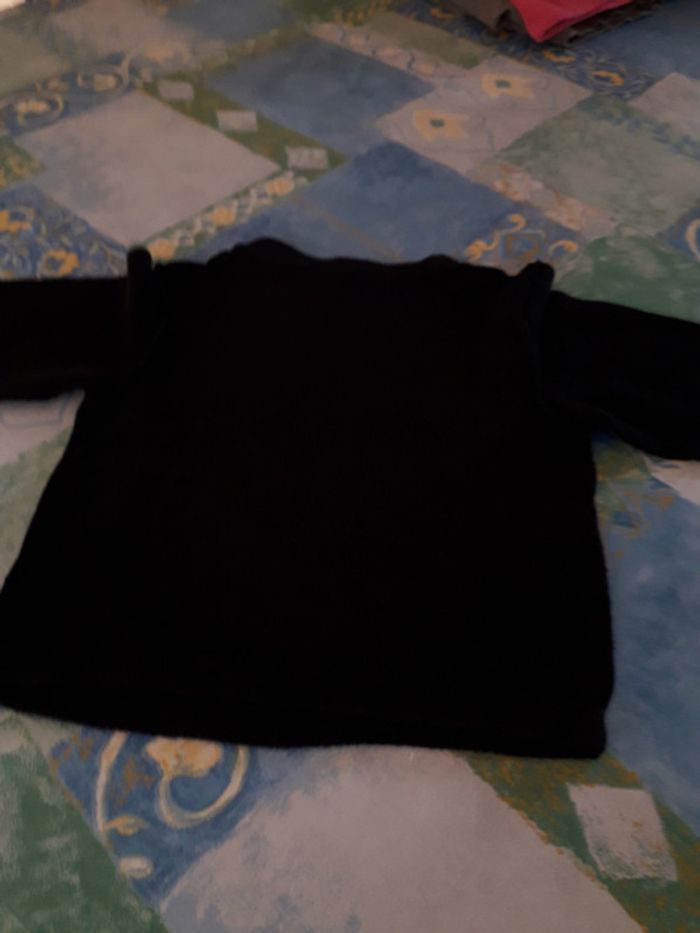 Pull noir avec tête cheval - 6 ans - photo numéro 2