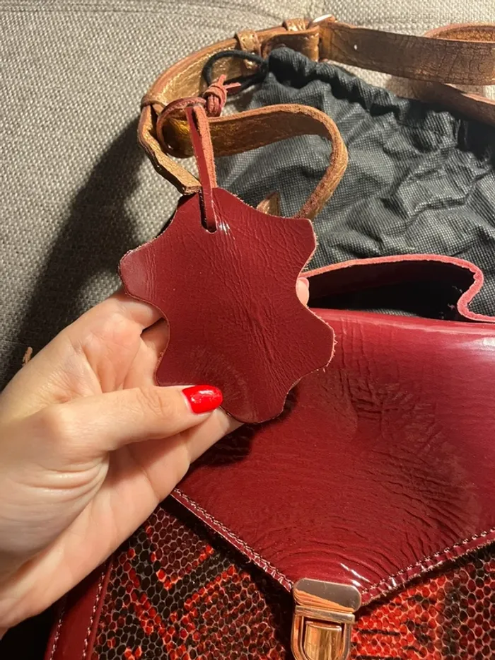 Mistinguette Édition limitée rouge grenat Paul Marius 🐍 - photo numéro 4