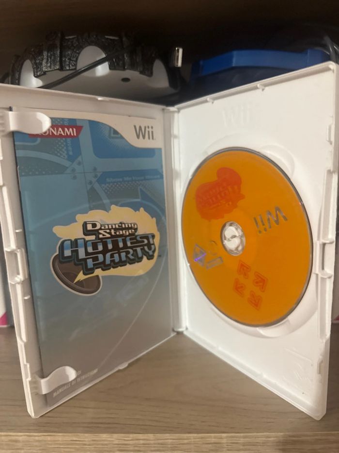 Dancing stage hottest party jeu Wii - photo numéro 2